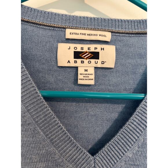 Joseph Abboud Merino Wool Long Sleeve V-Neck Knit Sweater Blue Men's Size Medium - Picture 2 of 5